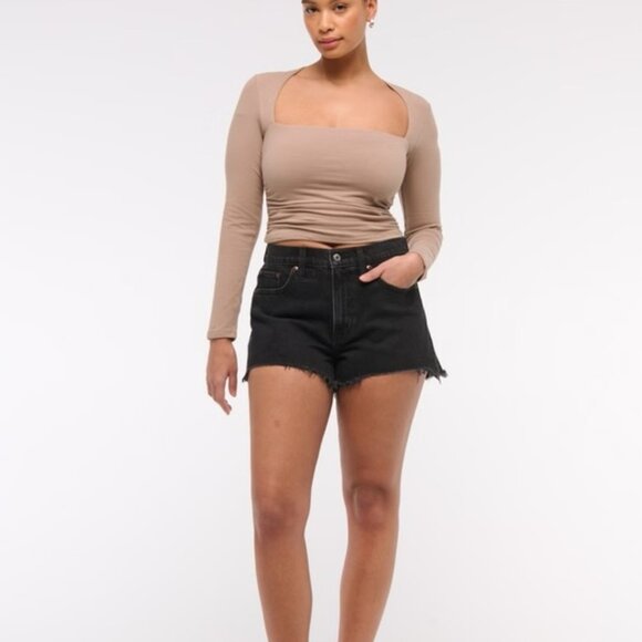 Abercrombie & Fitch Curve Love High Rise Mom Short - Picture 6 of 7